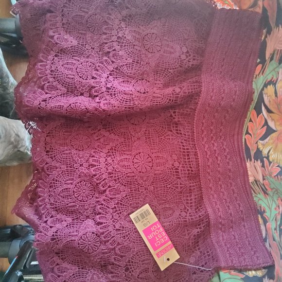 SKIRT  CROTCHED  WINE COLORED SIZE LARGE  SALE - Picture 6 of 9